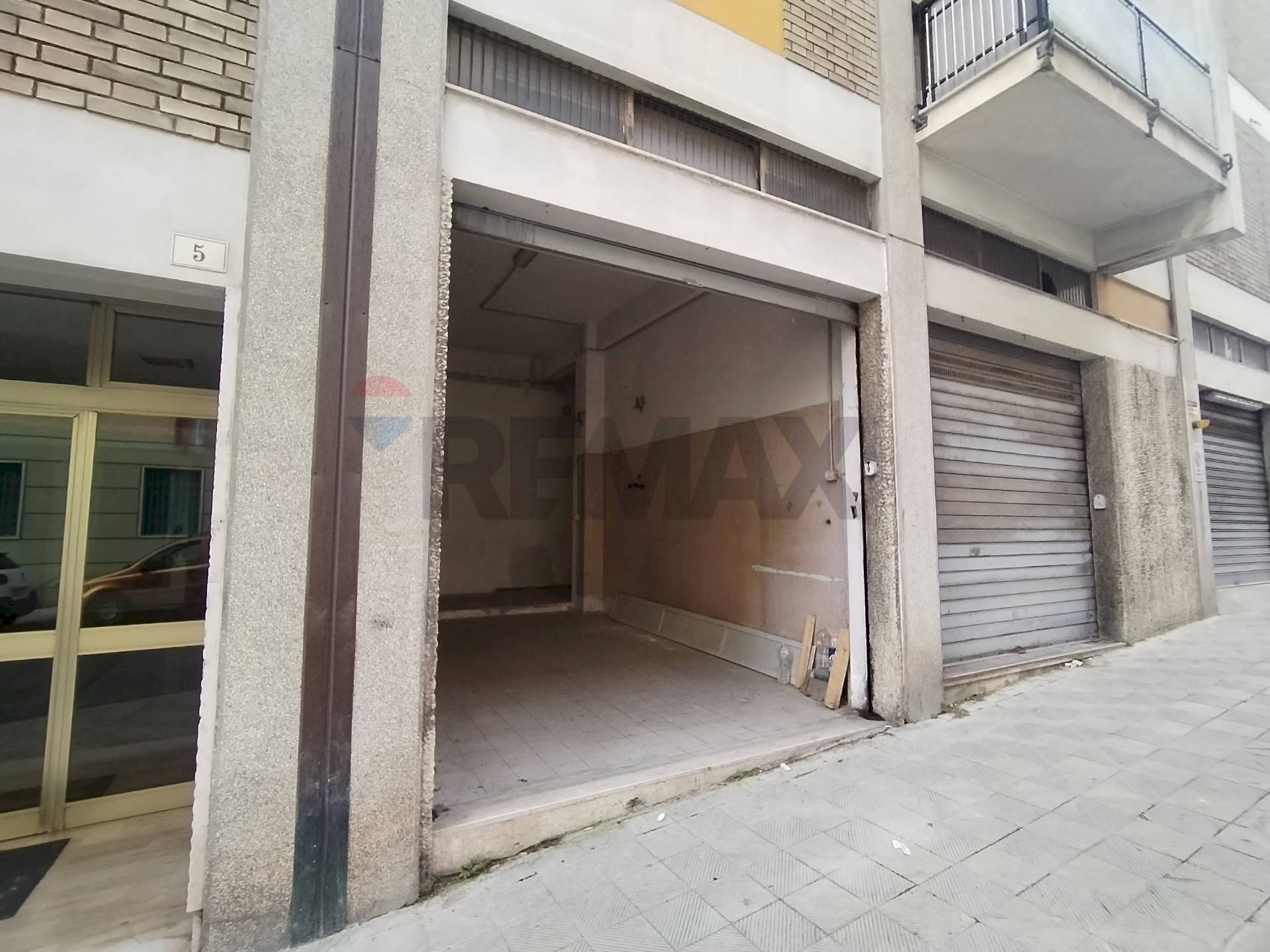Edificio all\'aperto - Box Via Urbino
 
5, Ancona - photo 2