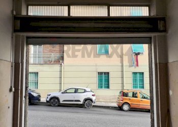 Edificio all\'aperto - Magazzino Ancona - foto 16