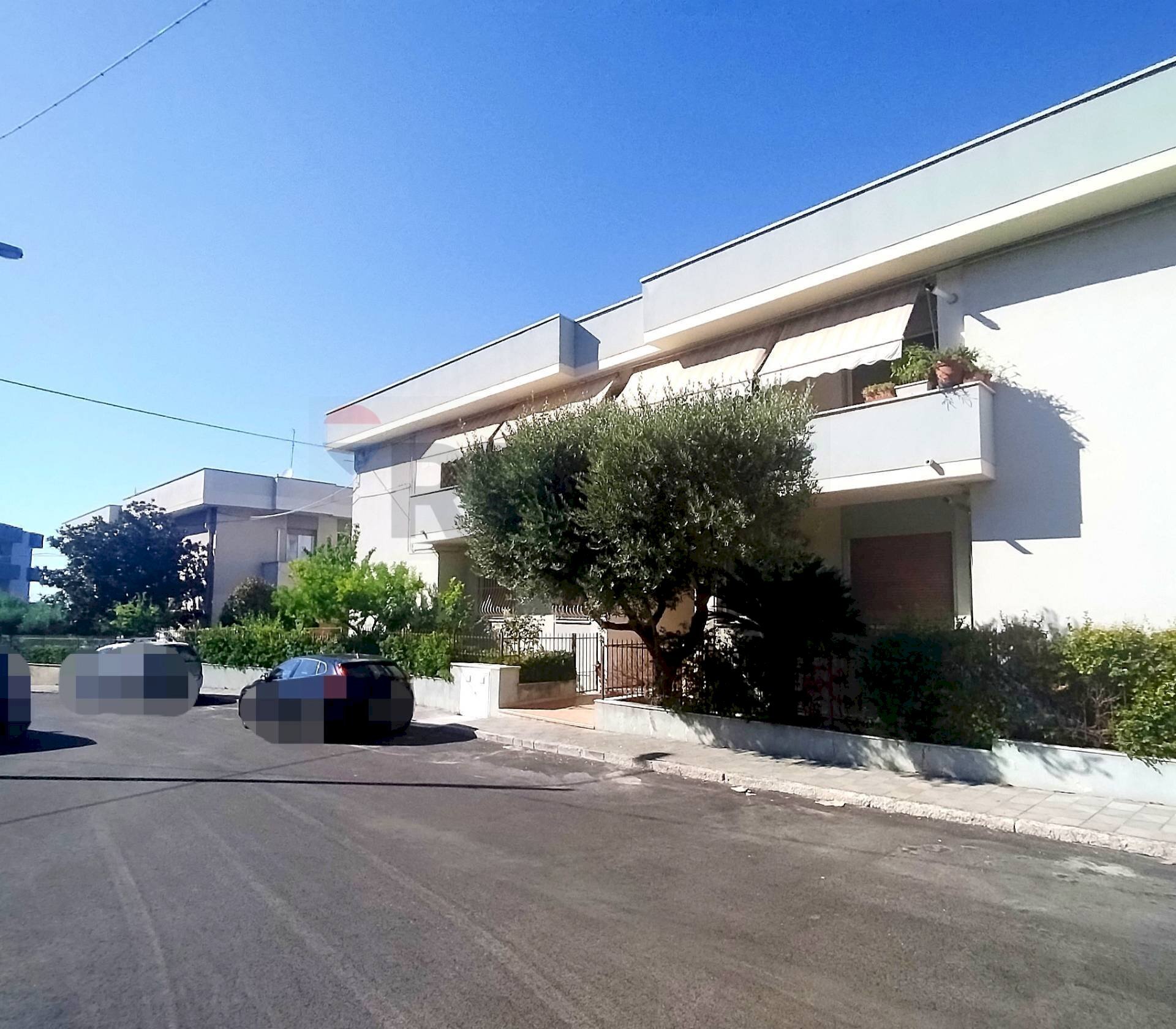 Edificio all\'aperto - Quadrilocale Ancona - foto 3