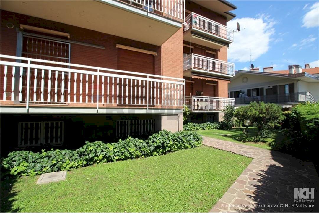 Giardino - Trilocale VIA MAZZINI
 
3, Ponte San Pietro - foto 3