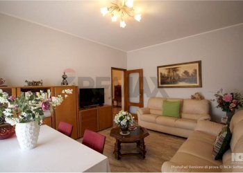 Sala da pranzo - Trilocale VIA MAZZINI
 
3, Ponte San Pietro - foto 10