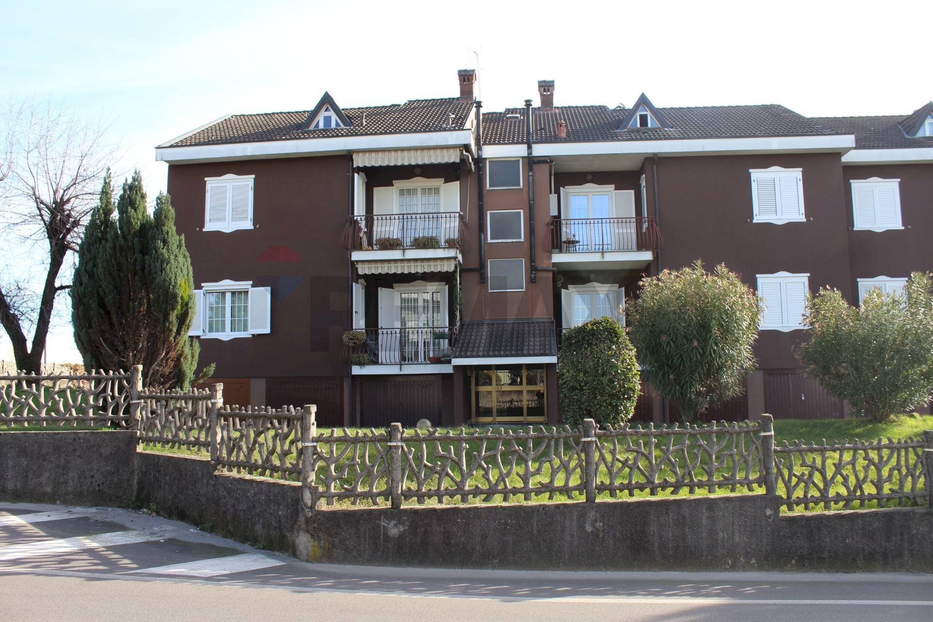 Edificio all\'aperto - Bilocale VIA BARTOLOMEO COLLEONI
10, Bottanuco - foto 2