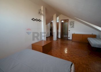 Camera / camera da letto - Bilocale VIA BARTOLOMEO COLLEONI
 
10, Bottanuco - foto 6