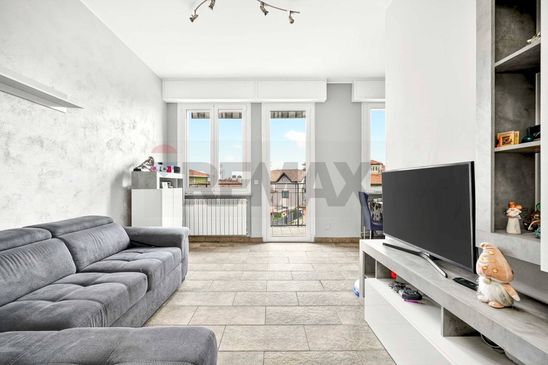 Soggiorno - Trilocale via mazzel
 
13, Cassano Magnago - foto 1