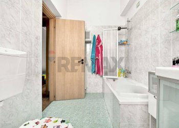 Bagno - Trilocale via mazzel
 
13, Cassano Magnago - foto 14