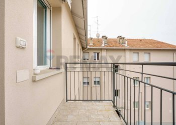 Balcone - Trilocale via mazzel
 
13, Cassano Magnago - foto 17