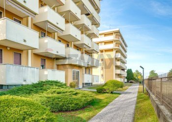 Edificio all\'aperto - Trilocale Viale Stelvio
 
92, Busto Arsizio - foto 2