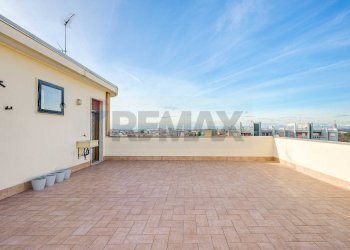 Terrazza - Trilocale Viale Stelvio
 
92, Busto Arsizio - foto 1