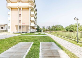 Edificio all\'aperto - Trilocale Viale Stelvio
 
92, Busto Arsizio - foto 22