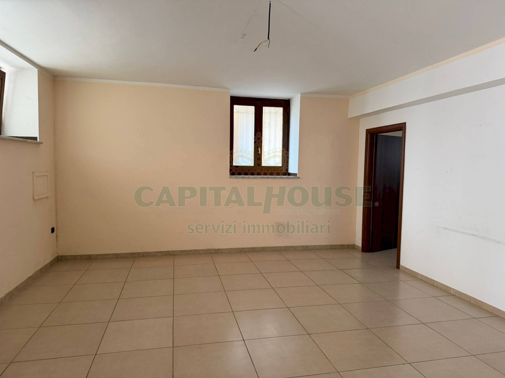 Foto 1 - Locale Commerciale sperone, Sperone - foto 1