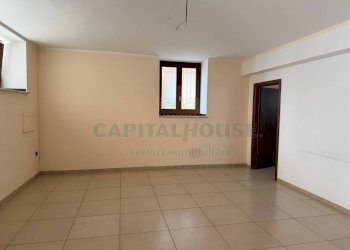 Foto 1 - Locale Commerciale sperone, Sperone - foto 1