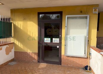 Foto 8 - Locale Commerciale Sperone - foto 8