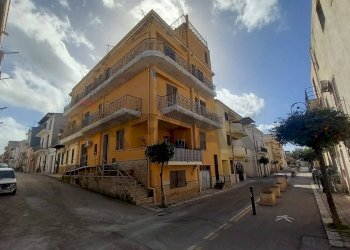 Edificio all\'aperto - Casa indipendente via XXIV Giugno
 
82, Trappeto - foto 1