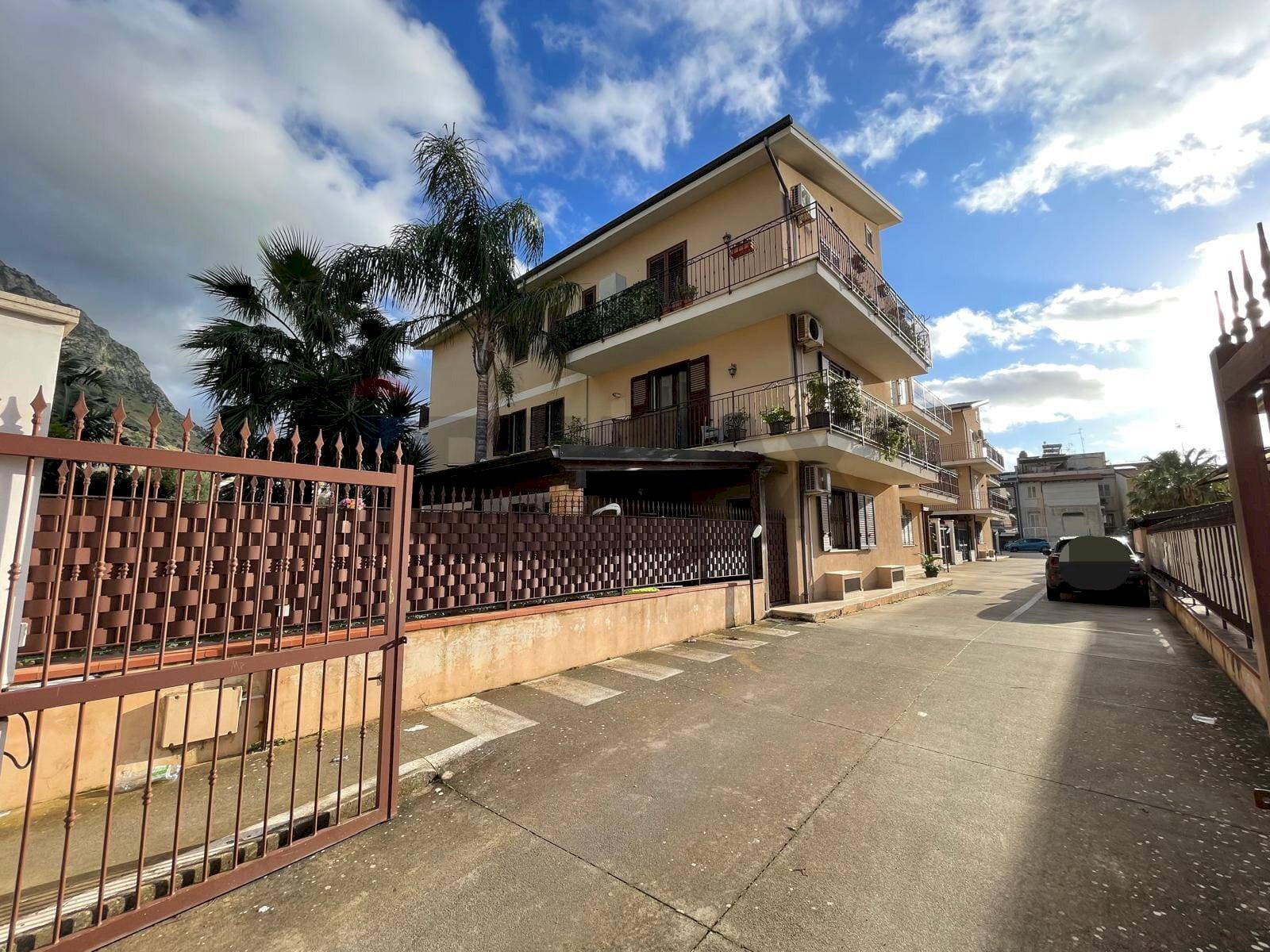 Edificio all\'aperto - Appartamento via Leonardo Sciascia
 
12, Cinisi - foto 3