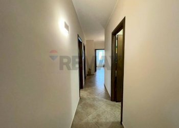 Hall / corridoio - Apartment via Leonardo Sciascia
 
12, Cinisi - photo 16