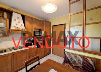 Cucina - Three-room apartment via Volta
 
3, Cairate - photo 1
