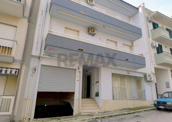 Edificio all\'aperto - Cellar / Attic via Gobetti
 
1, Pozzallo - photo 1