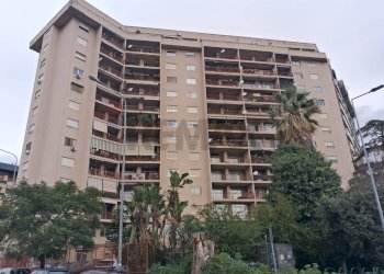 Edificio all\'aperto - Appartamento Via Evangelista di Blasi
 
91/93, Palermo - foto 1