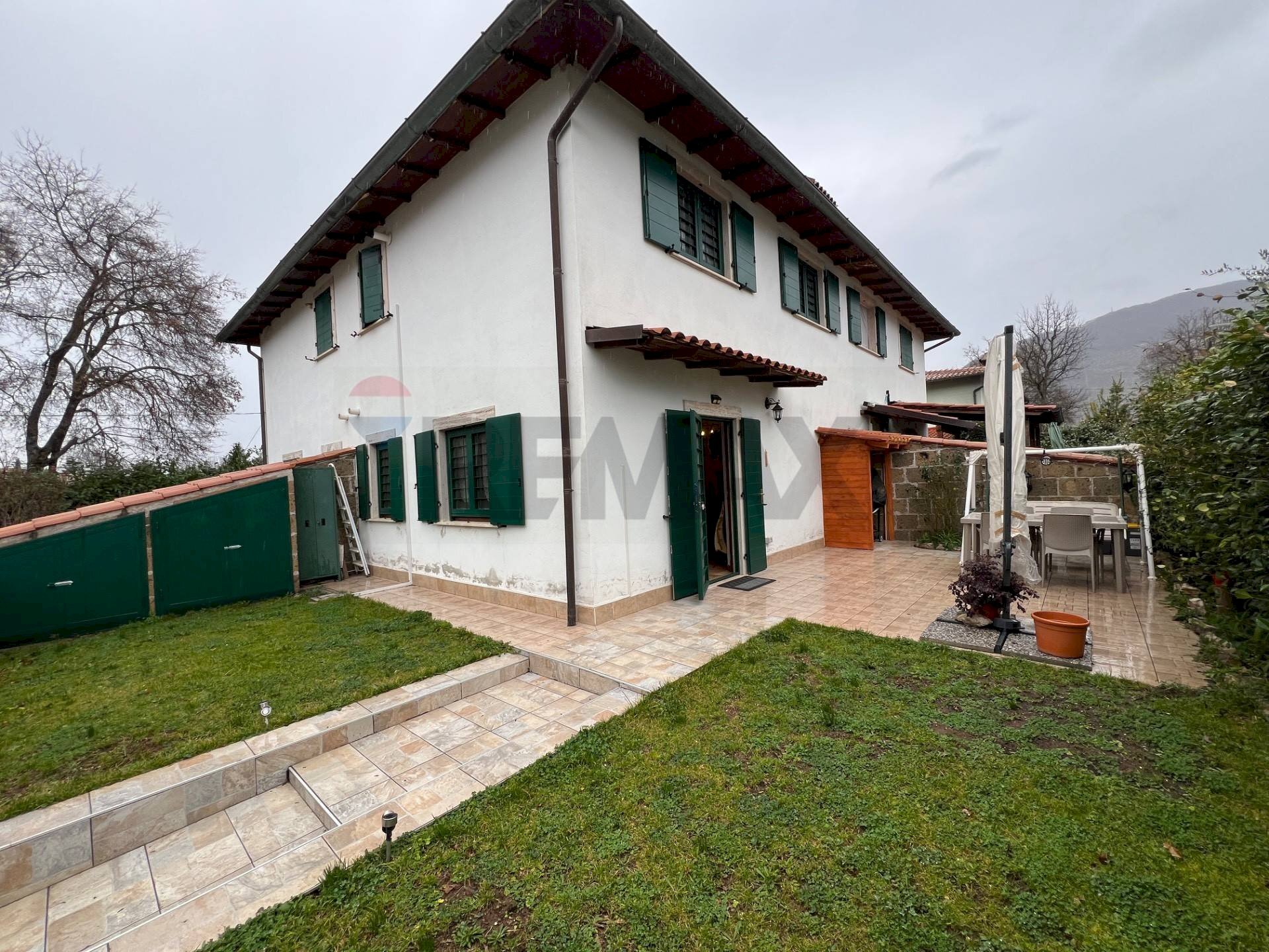 Casa all\'aperto - Semi-detached house Via Madonna dei Bisognosi
 
30, Rocca di Botte - photo 1
