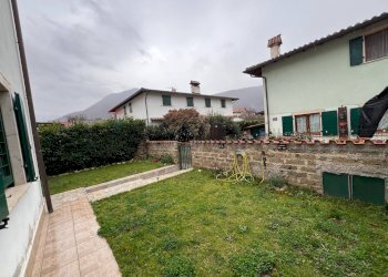 Giardino - Casa semi indipendente Via Madonna dei Bisognosi
 
30, Rocca di Botte - foto 3