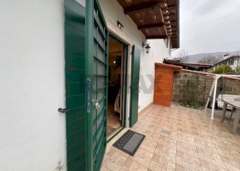 Terrazza - Casa semi indipendente Via Madonna dei Bisognosi
 
30, Rocca di Botte - foto 7