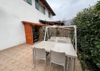 Terrazza - Casa semi indipendente Via Madonna dei Bisognosi
 
30, Rocca di Botte - foto 9
