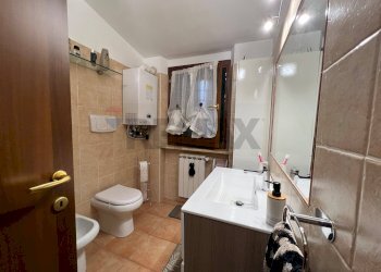 Bagno - Casa semi indipendente Via Madonna dei Bisognosi
 
30, Rocca di Botte - foto 37