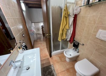 Bagno - Casa semi indipendente Via Madonna dei Bisognosi
 
30, Rocca di Botte - foto 41