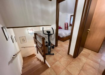 Scale - Casa semi indipendente Via Madonna dei Bisognosi
 
30, Rocca di Botte - foto 42