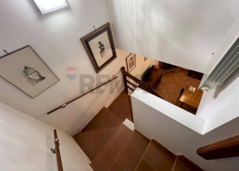 Scale - Casa semi indipendente Via Madonna dei Bisognosi
 
30, Rocca di Botte - foto 43