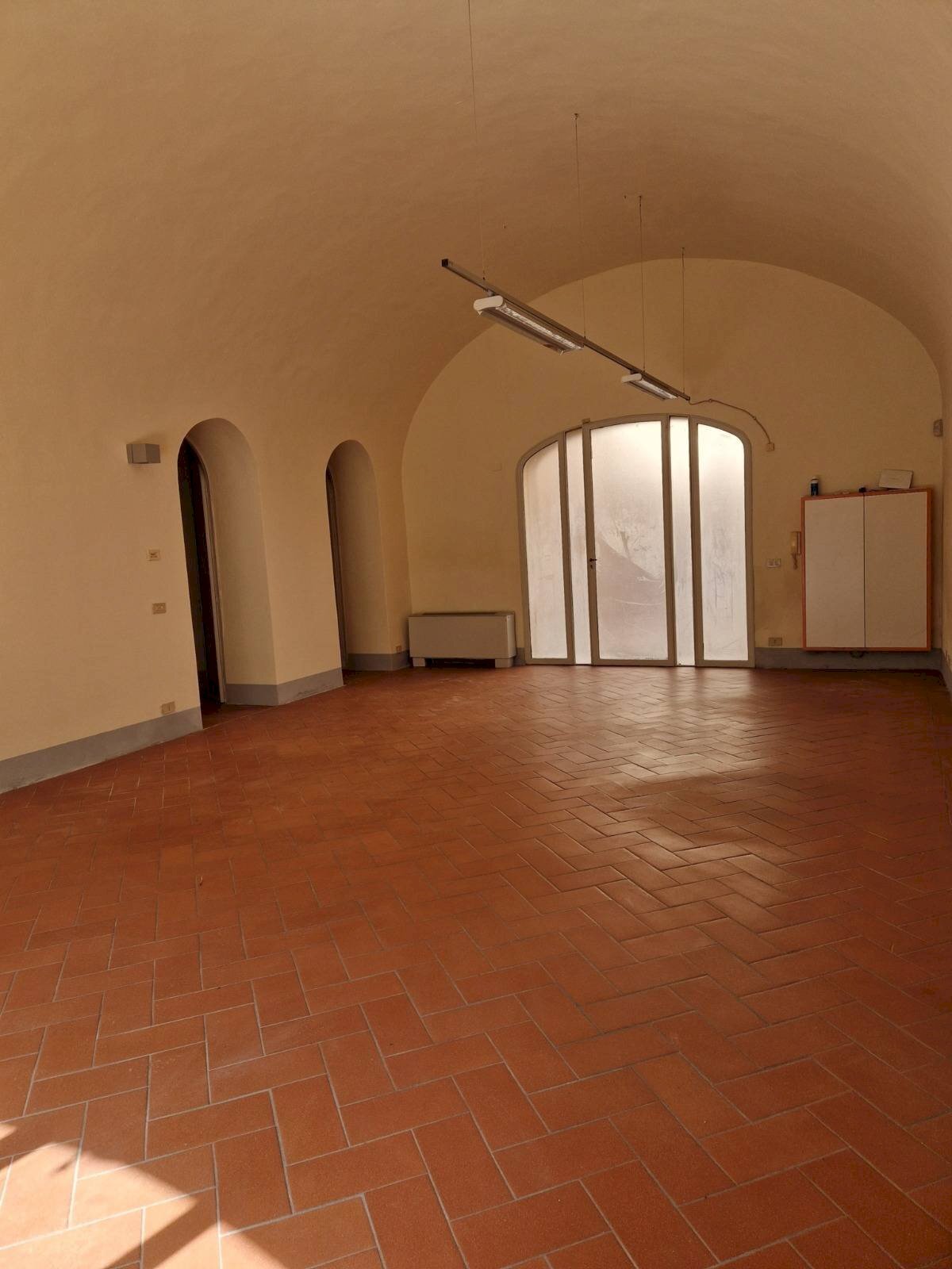 Foto 2 - Office Via Santa Maria
 
1, Pisa - photo 2