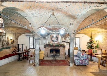 Dettagli - Casa indipendente Str. Cimitero Ragazzola
 
6, Roccabianca - foto 6