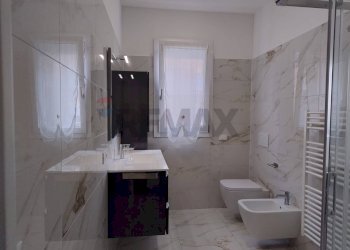 Bagno - Bilocale Viale Dei Mille
94, Parma - foto 11