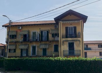 Edificio all\'aperto - Trilocale Gattico-Veruno - foto 1