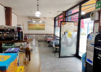 Cucina - Attività Commerciale Busto Arsizio - foto 2