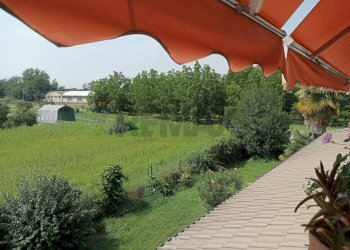 Giardino - Casa indipendente Vaprio d'Agogna - foto 5