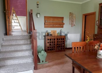 Scale - Casa indipendente Vaprio d'Agogna - foto 13