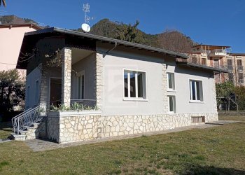 Foto 1 - Villa Via Badiale, Tignale - foto 1