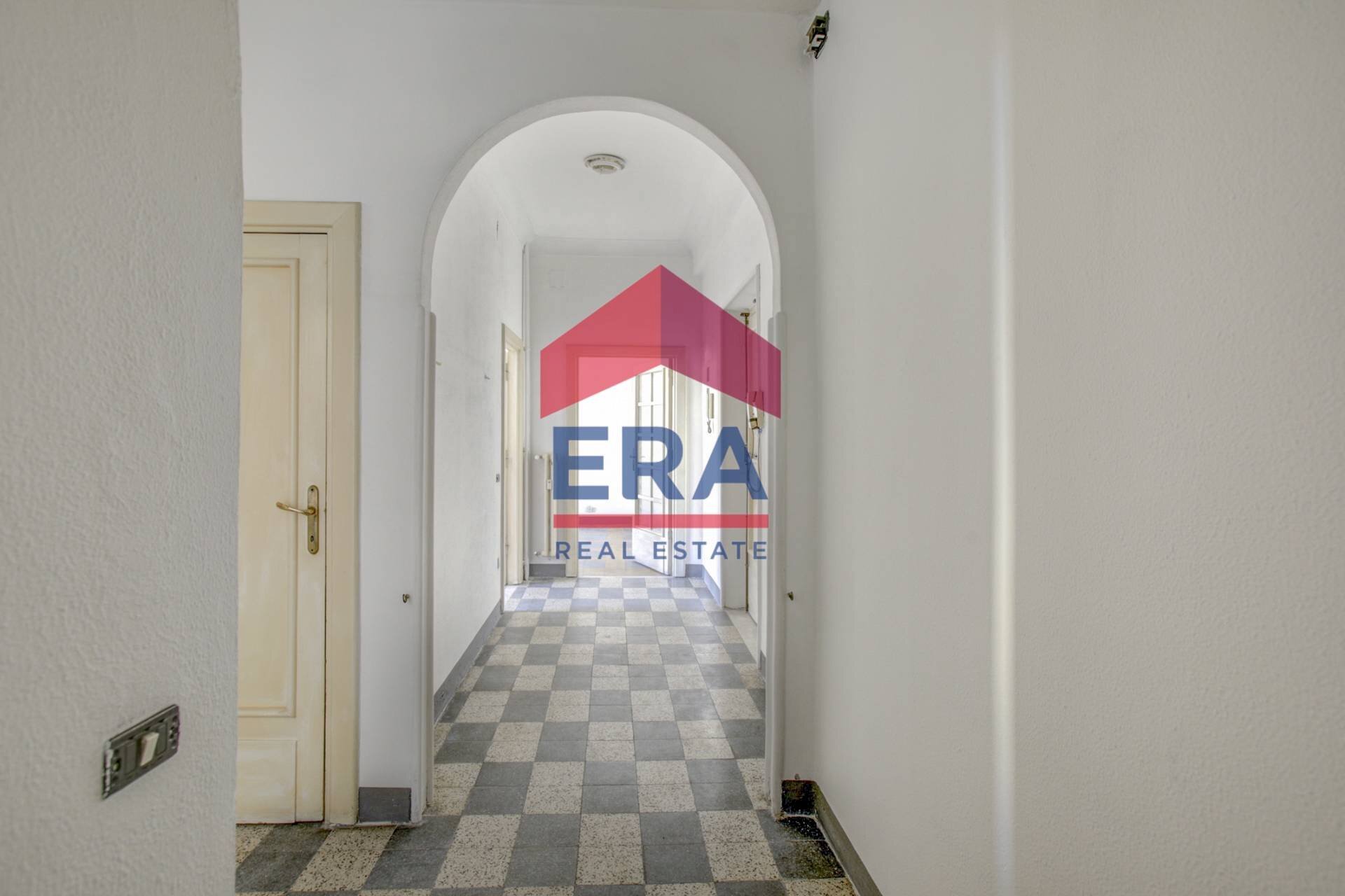 Corridoio ingresso - Appartamento Via Giuseppe Sacconi, Roma - foto 1