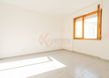 Foto 11 - Quadrilocale via lombardia
 
26, Porto Torres - foto 11