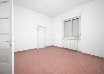 Foto 4 - Attività Commerciale Via Piave
 
174, Olgiate Olona - foto 4