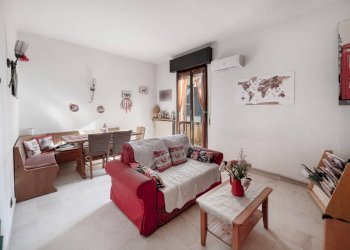 Foto 3 - Three-room apartment VIA MONTELLO
 
33, Brugherio - photo 3