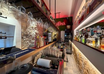 Foto 3 - Commercial Activity Via Cassari
 
57, Palermo - photo 3