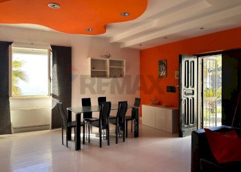 Sala da pranzo - Villa via Capodimonte
 
17, Acuto - photo 4