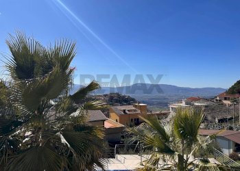 Vista delle montagne - Villa via Capodimonte
 
17, Acuto - photo 52