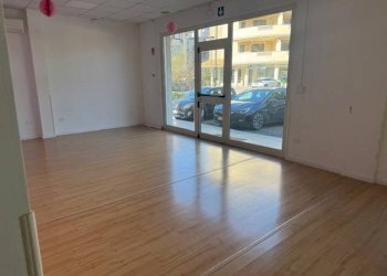 Foto 17 - Locale Commerciale via mazzini, Alba Adriatica - foto 17