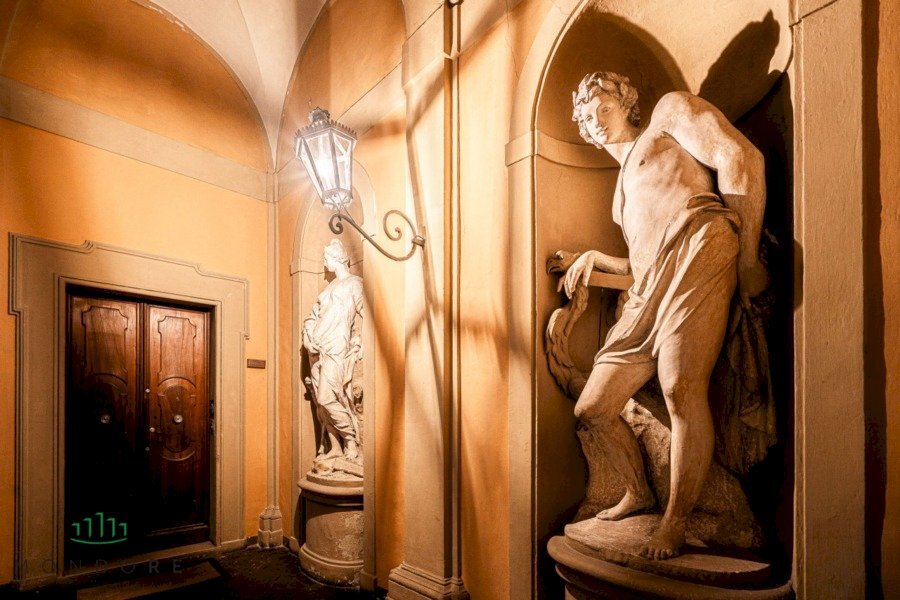 Trilocale Via Castiglione, Bologna (zona Centro Storico) - foto 2