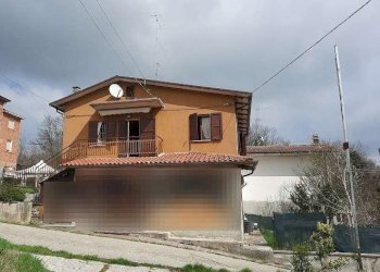 Trilocale Serramazzoni - foto 3