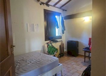 Four-room apartment Maranello - photo 12