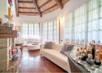 Portion of a house Fiorano Modenese - photo 3